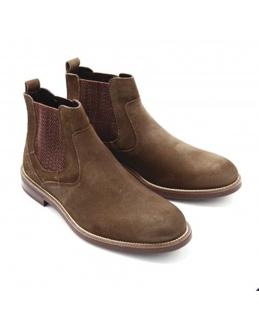 Brown elastic boot