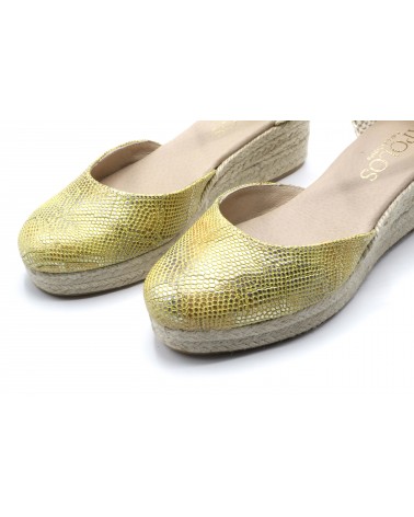 sandalia cuña dorada