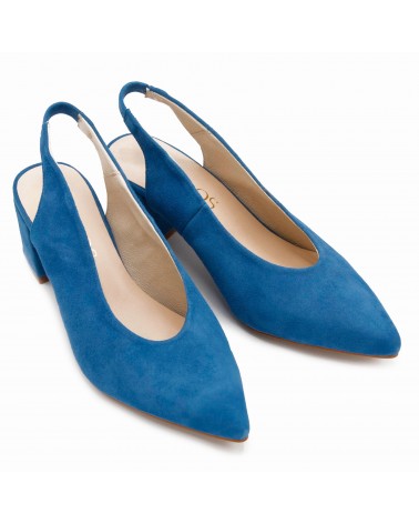Zapato salón destalonado azul