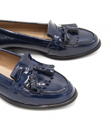 Zapato charol azul borlas Zapato charol azul borlas