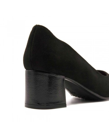 Black salon shoe