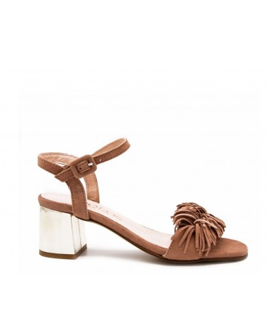 Camel pompom sandal