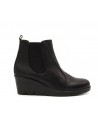 Black wedge elastic boot