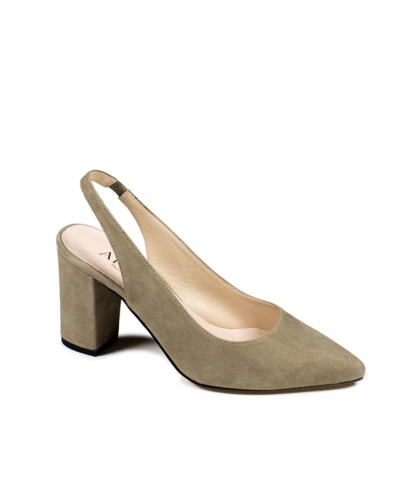 Grey-brown heeled lounge shoe