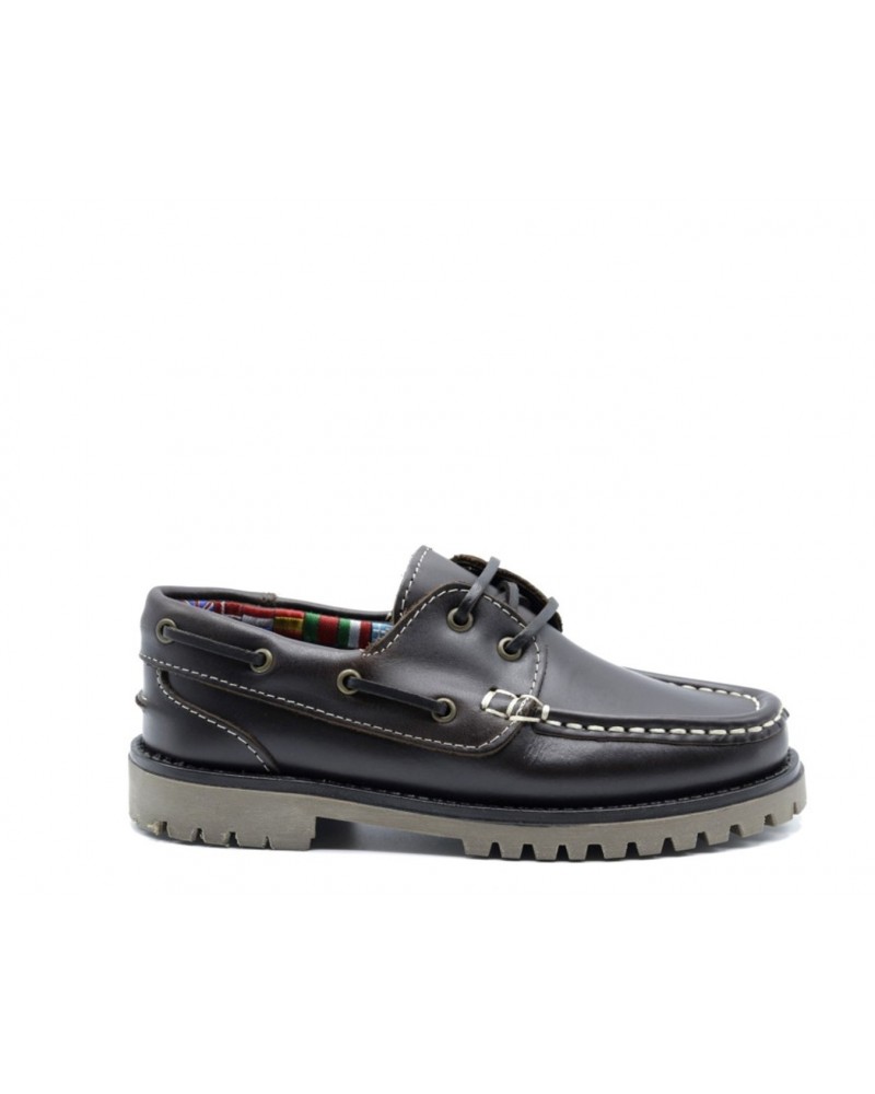 Zapato naútico marrón