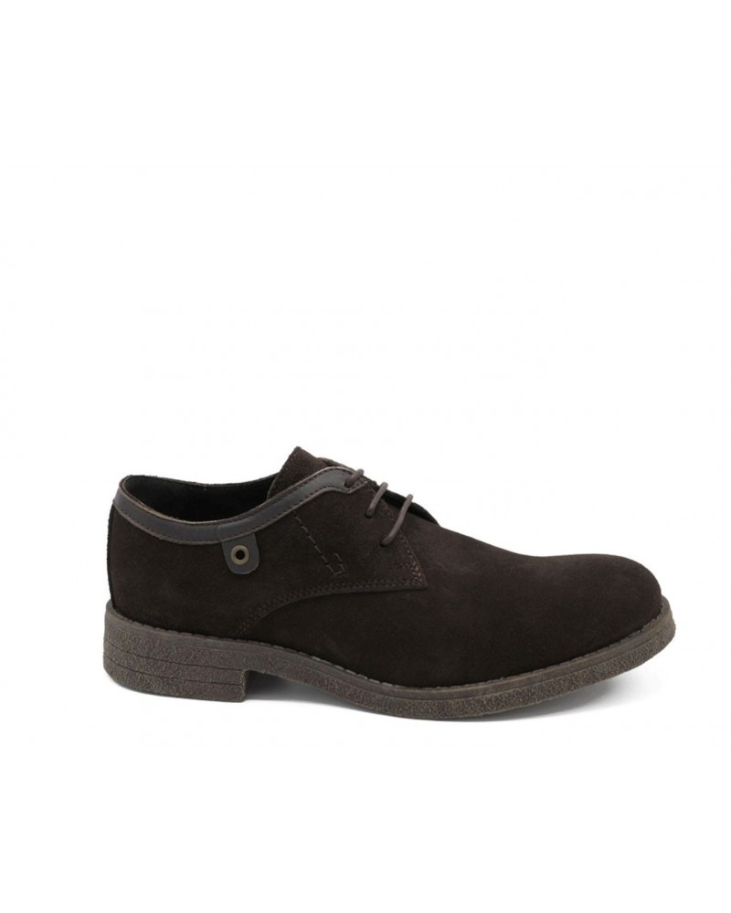 Brown laced shoe