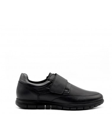 Zapato con velcro negro
