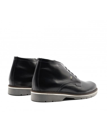 Bota noble negra