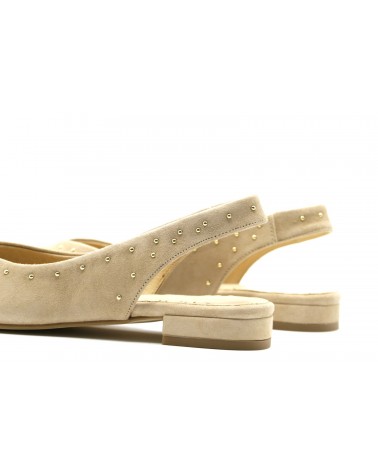 Open-toed shoes with studs for woman