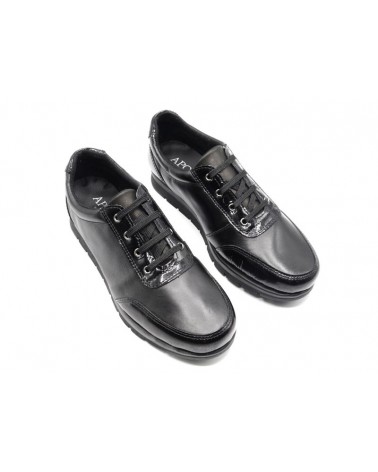 Zapato cómodo cordones