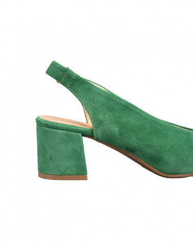 Salón tacón bajo piel ante destalonado