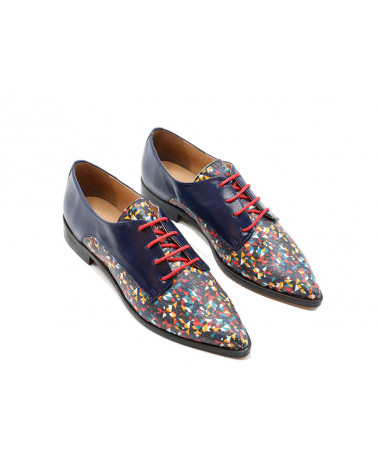 Blucher Astra Africa. Zapato de cordones fabricado en piel. Apolos Blucher Astra Africa. Zapato de cordones fabricado en piel. Apolos