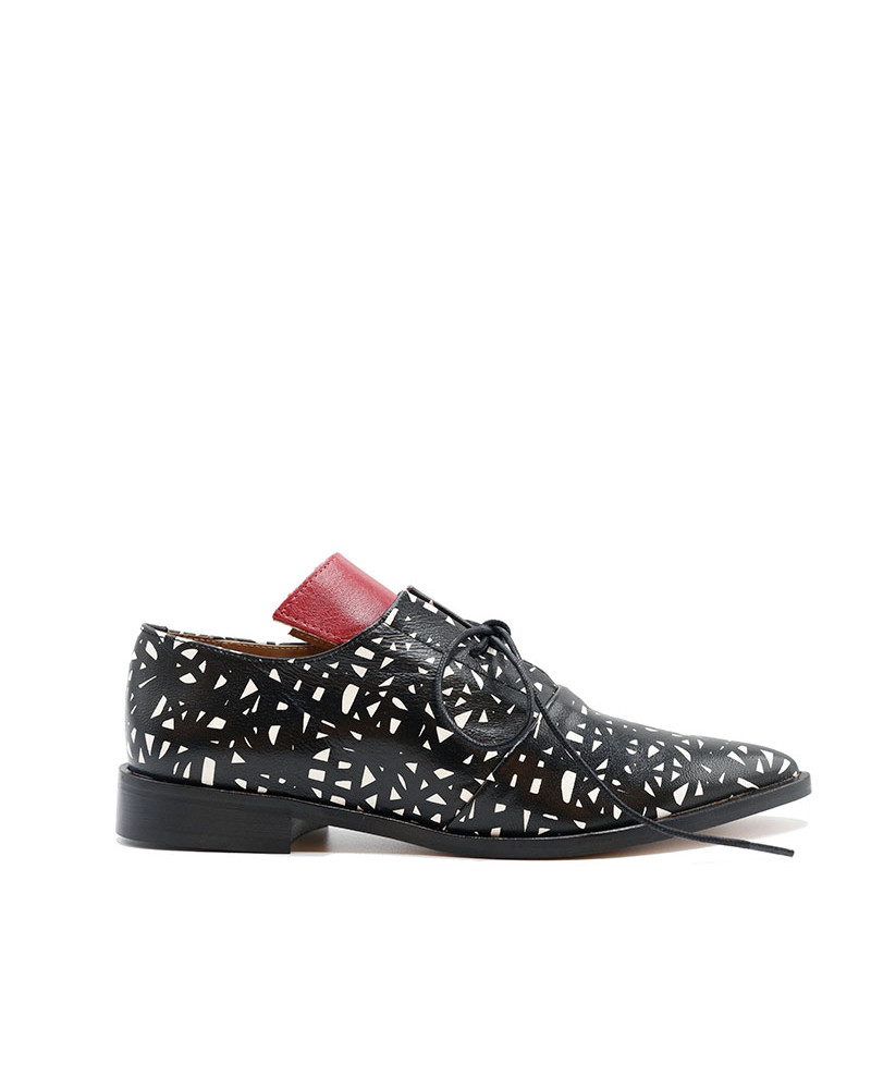 Zapato blucher inglés cordones piel combinado |  Apolos