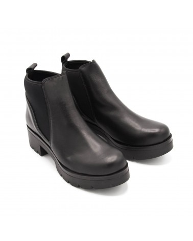 Botín negro con elásticos