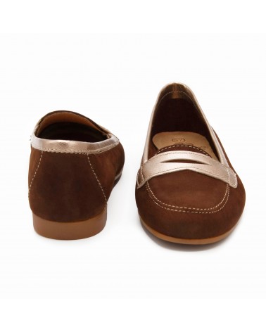 zapato marrón