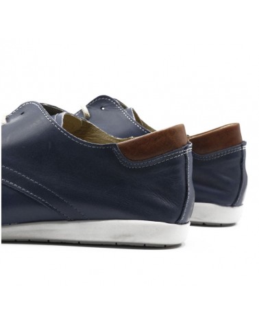 Zapato con cordones marino