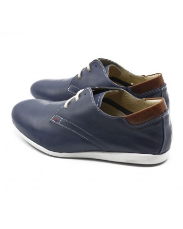 Zapato con cordones marino
